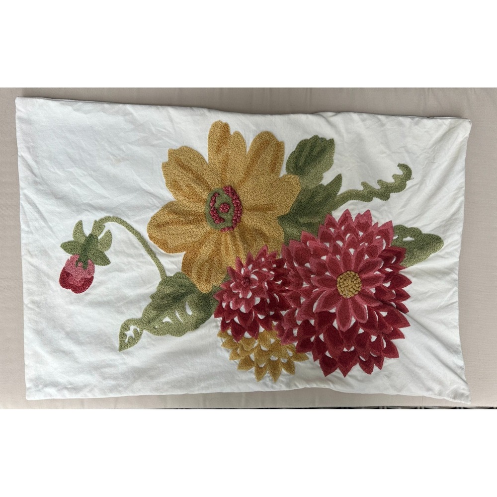 Pottery Barn Zinnia Dahlia Crewel Floral Lumbar Pillow Cover 16x26 2012